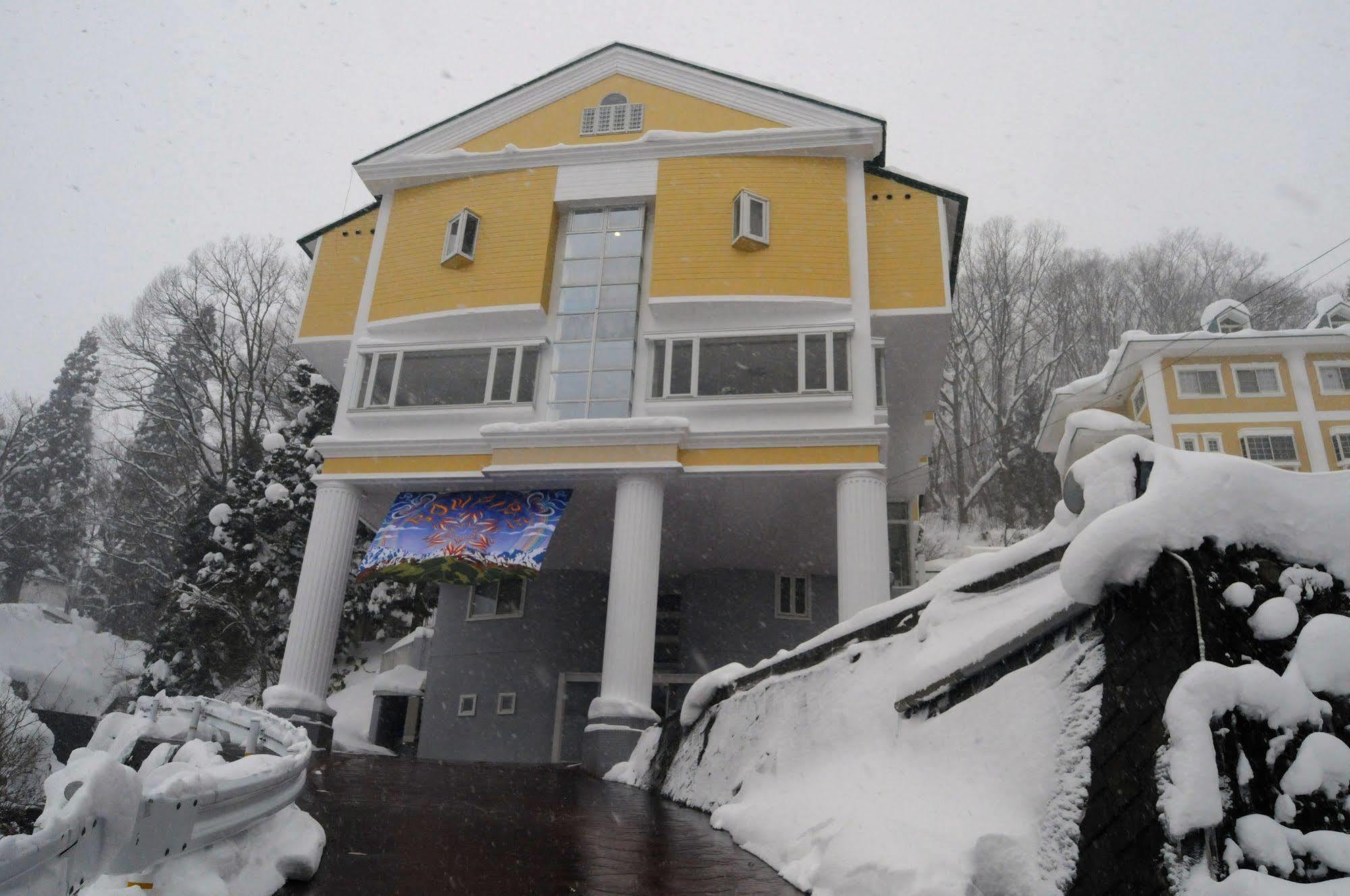 Hotel Bonfire Hakuba Exteriér fotografie